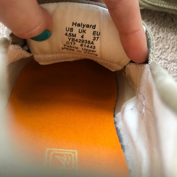 Sperry shoes size 4.5 - Picture 5 of 5